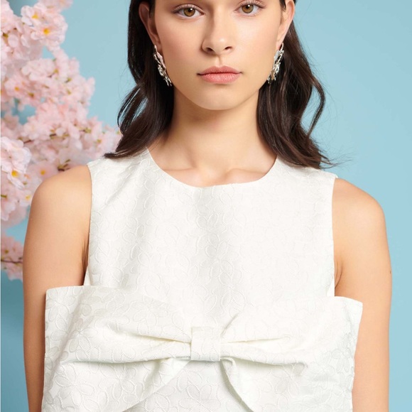 Ivory Dress with Oversized Bow - Picture 4 of 6